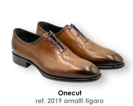 Chaussure Richelieu zampiere en cuir .