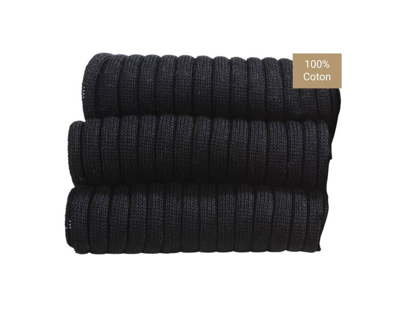 Chaussettes haute noire en fil d’écosse.